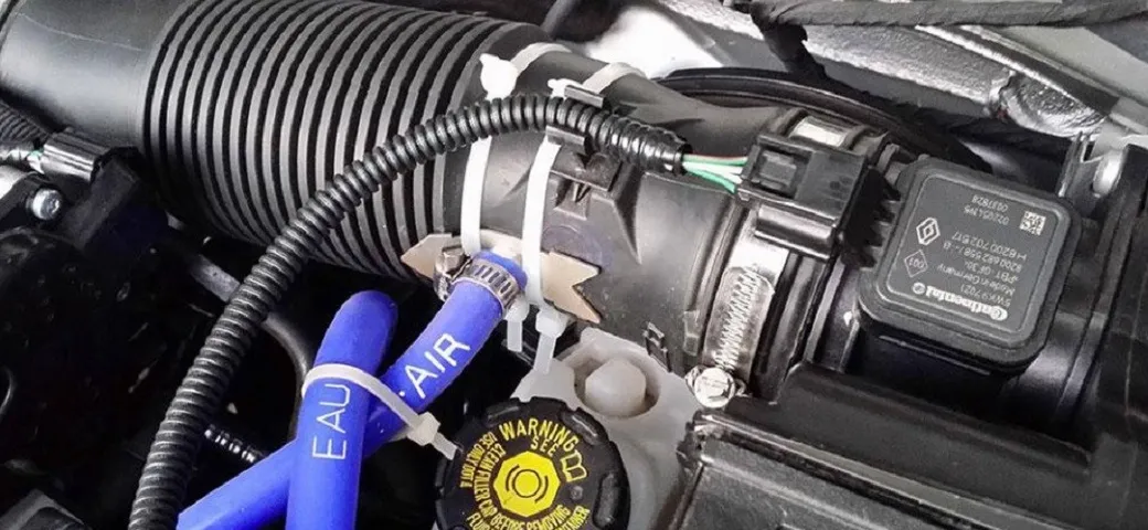 L’iniezione ad acqua che taglia il 20% di benzina