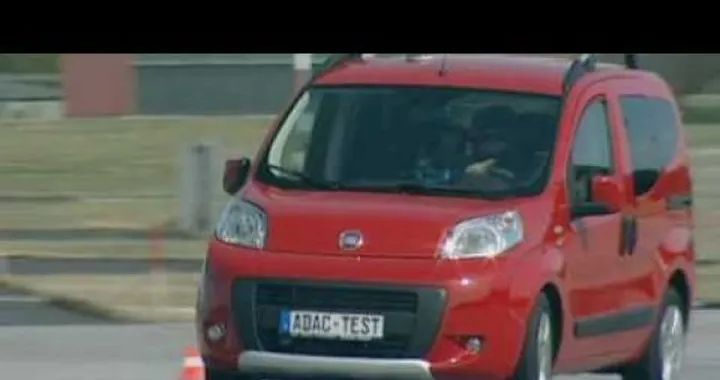 Test dell'Alce: bocciate Citroen Nemo e Peugeot Bipper