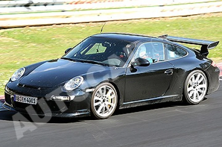 Porsche 911 restyling: iniezione diretta anche per GT3, Turbo e GT2