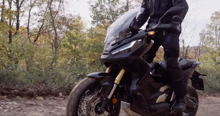 Honda X-ADV 2021, la prova su strada