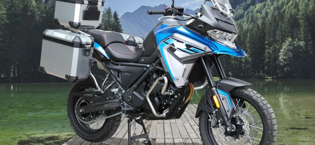Voge 650 DSX: l'enduro stradale che segna il ritorno al motore monocilindrico