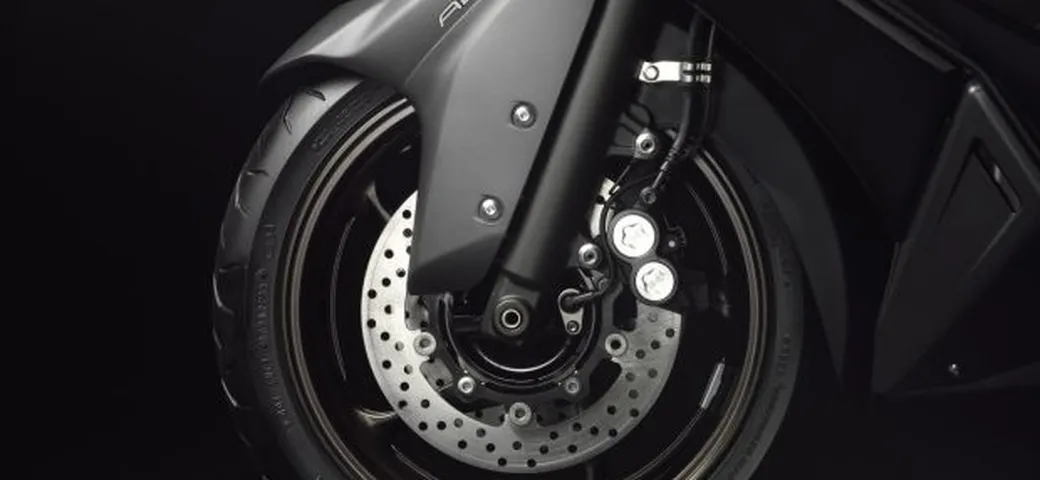 Obbligo dell'ABS per motocicli stralciato dal Decreto Stabilità
