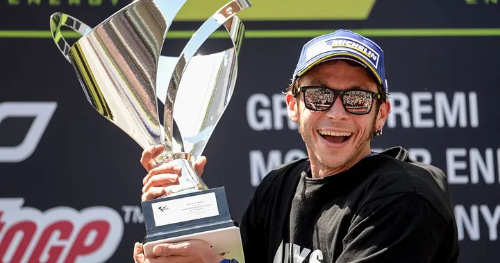Rossi, dopo Jerez ecco il trionfo di Montmelò. E’ Vale il “re” di Spagna. Mondiale riaperto