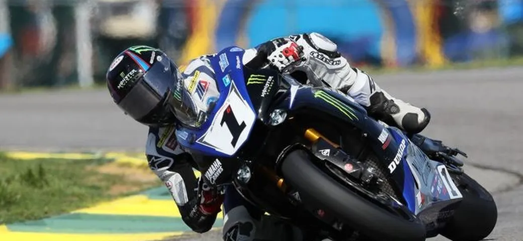 SBK Donington 2016: Cameron Beaubier sulla Yamaha di Guintoli