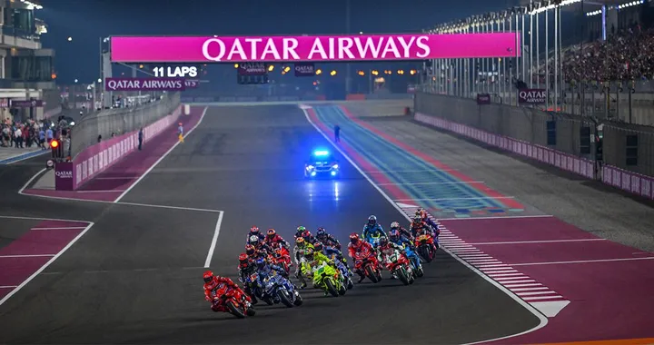 GP del Qatar a rischio: la MotoGP prende tempo per la crisi in Medio Oriente