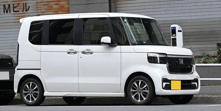 Trump scopre le Kei Car e se ne innamora: ora le vuole negli USA