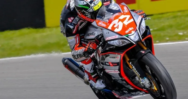 Superstock 1000 Assen 2015: Savadori si impone su De Rosa