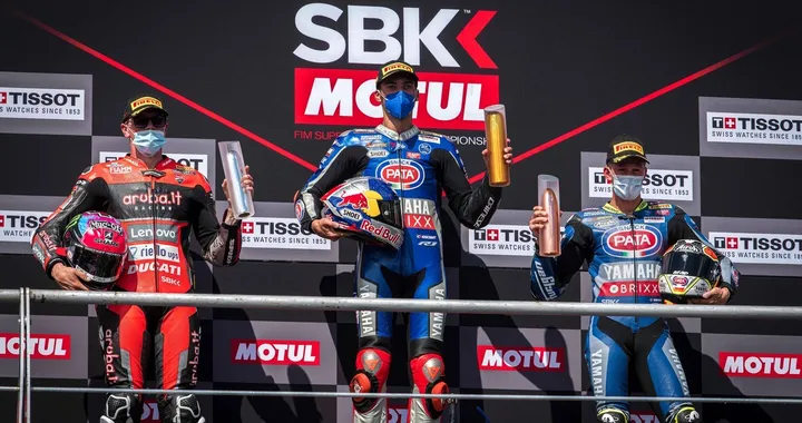 SBK Most: Razgatlioglu trionfa in Gara-1, Rea KO!