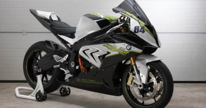 BMW Motorrad presenta il Concept elettrico eRR
