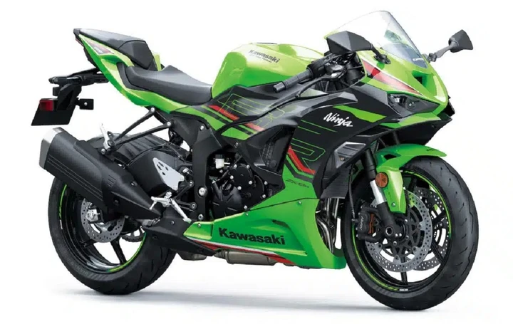 Kawasaki Ninja ZX-6R 2024: ecco quanto costa in Italia