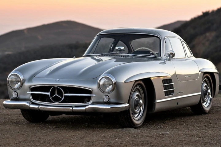 Mercedes 300 SL: la rarissima “Gullwing” in alluminio vale quasi 7 milioni