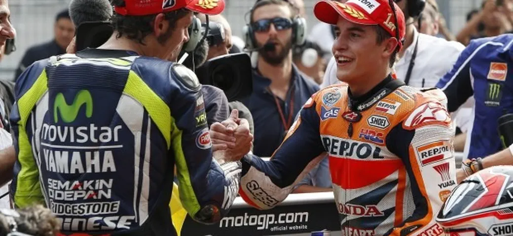 MotoGP Malesia 2014: Marquez vittoria e record a Sepang, Rossi e Lorenzo sul podio, disfatta Ducati [FOTO]