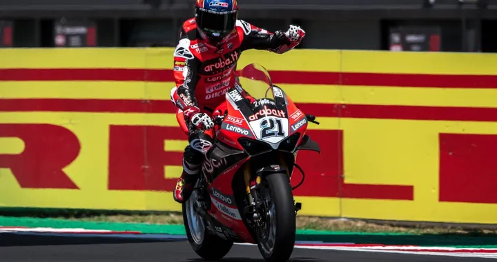 SBK Misano: Rinaldi domina e vince Gara-1