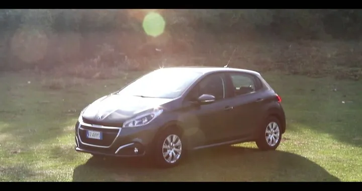 Peugeot 208 m.y 2015: la prova su strada