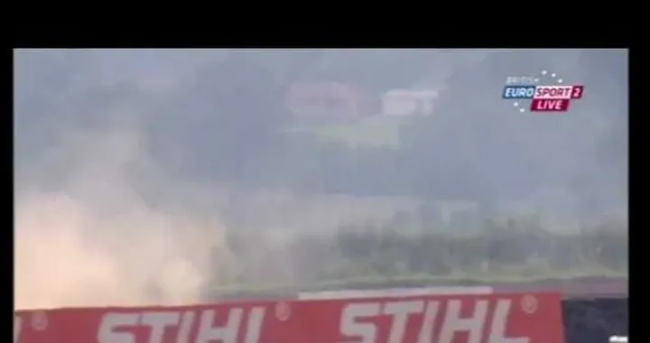BSB: Spaventoso incidente di Simon Andrews e Steve Brogan a Snetterton /video