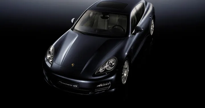 Porsche, tonfo roboante in Borsa: pesano le stime sui tagli