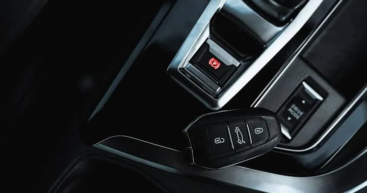 Chiave keyless scarica, il problema arriva quando spegni il motore