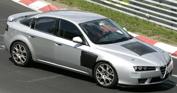 Alfa Romeo 159 GTA al Nurburgring ?