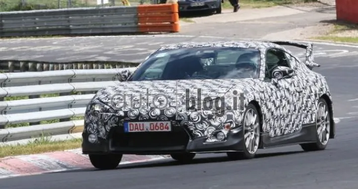 Toyota FT-86: pensata per veri appassionati ?