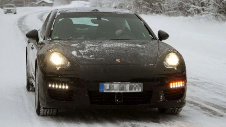 Foto spia Porsche Panamera facelift