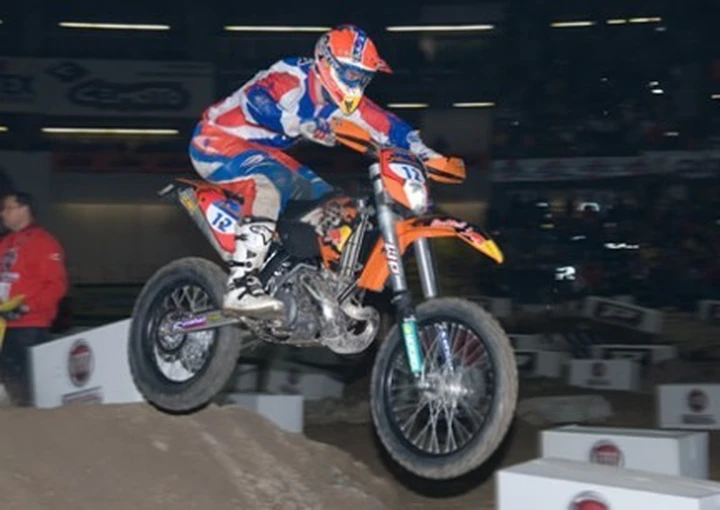 David Knight Vince il mondiale Enduro Indoor