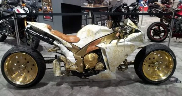 Yamaha R1 Sesto Custom Cycles