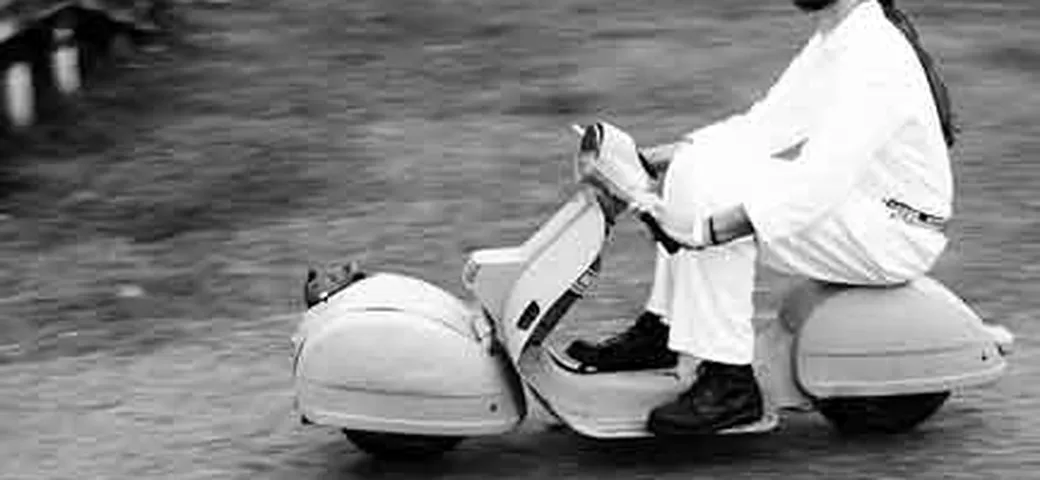 Vespa con motore anteriore