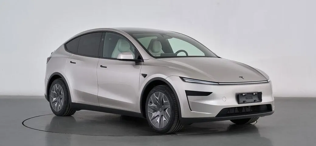 Tesla Model Y avrà anche una versione a 6 posti: dove arriverà