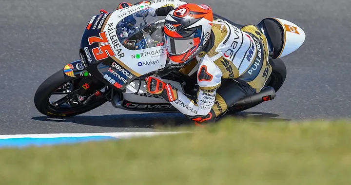 Moto3 rocambolesca: Arenas trionfa sul Diggia e sul rookie Vietti. Martin allunga per il ko del Bez