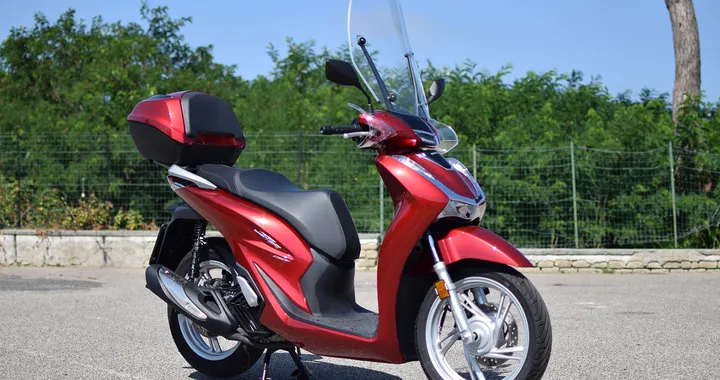 Honda SH 150 2020: la prova su strada (VIDEO)