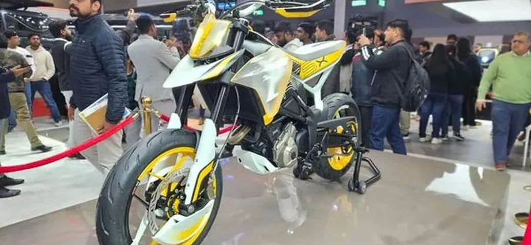 TVS RTS X Supermoto: innovazione su due ruote al Bharat Mobility Global Expo