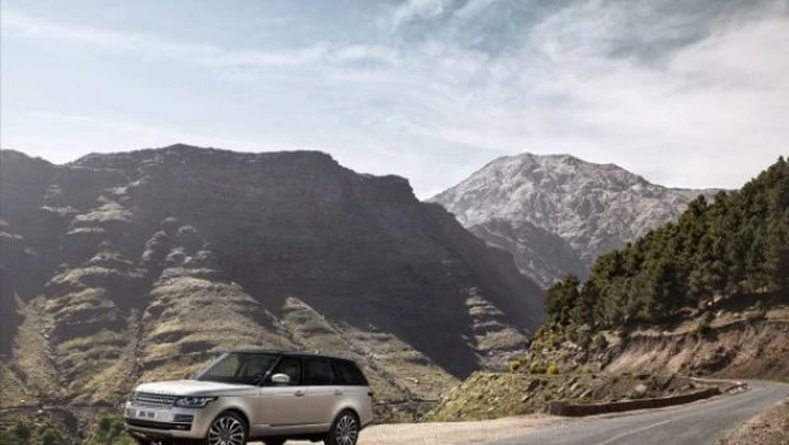 Nuova Range Rover 2013: foto, dati tecnici e prezzi ufficiali