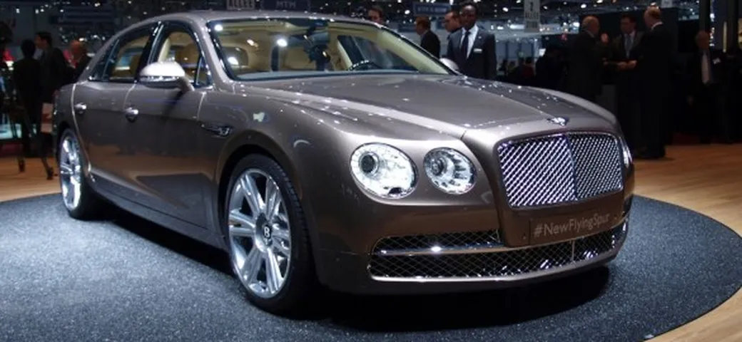 Bentley: potrebbe arrivare una nuova berlina coupé