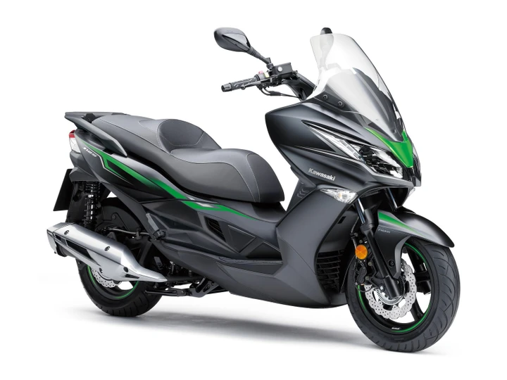 Kawasaki: Model Year 2019 per gli scooter J125 e J300