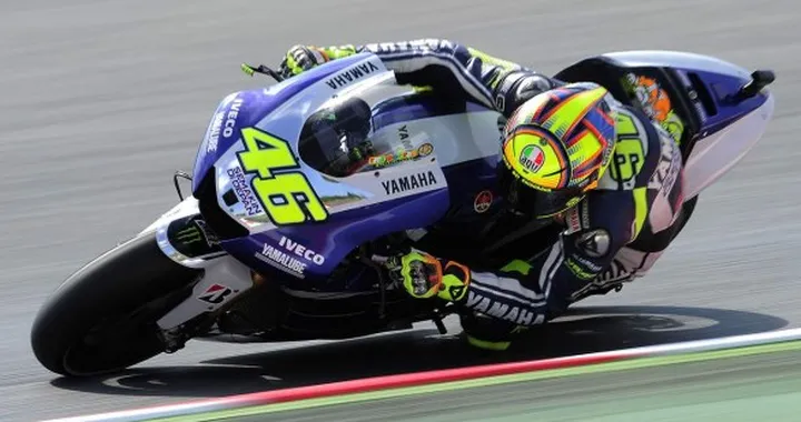 MotoGP Montmelò: Rossi strepitoso nelle FP2, Lorenzo lo tallona