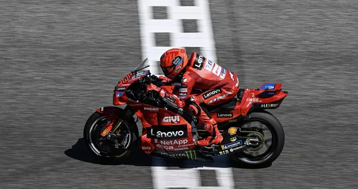 MotoGP 2025, Bagnaia vs Márquez: la sfida più attesa sta per iniziare