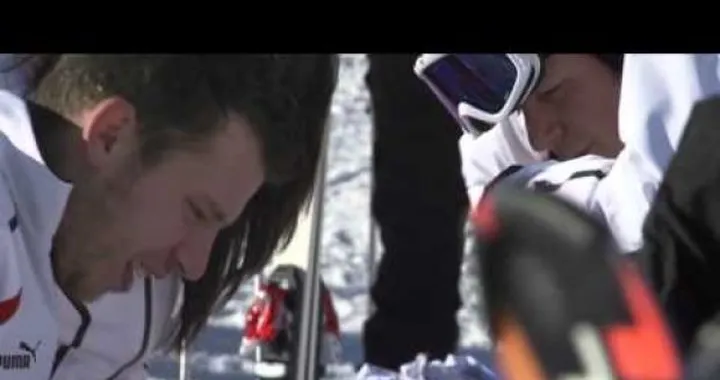 Wrooom 2011: video di Valentino Rossi e Nicky Hayden sulla neve