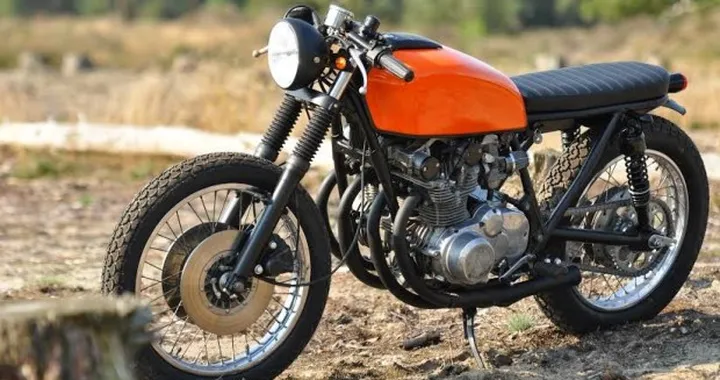 Suzuki GS 550 'Agent Orange' by Left Hand Cycles