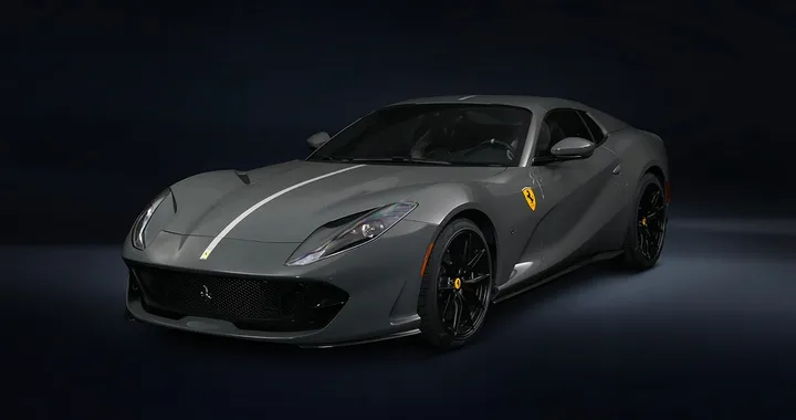 Ferrari 812 GTS in una veste esclusiva firmata Tailor Made