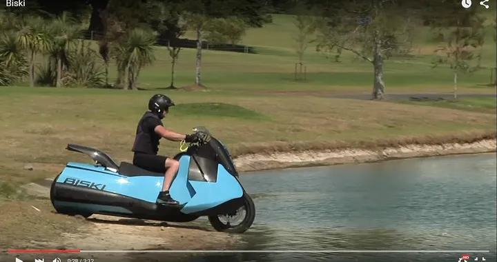 Biski: la moto che corre anche in acqua