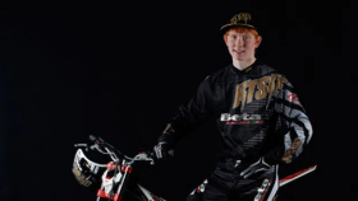 Trial: Beta accoglie il giovane Sheppard
