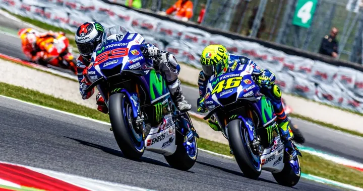 Phillip Island, dopo la debacle in qualifica il “miracolo” in gara di Rossi e Lorenzo?