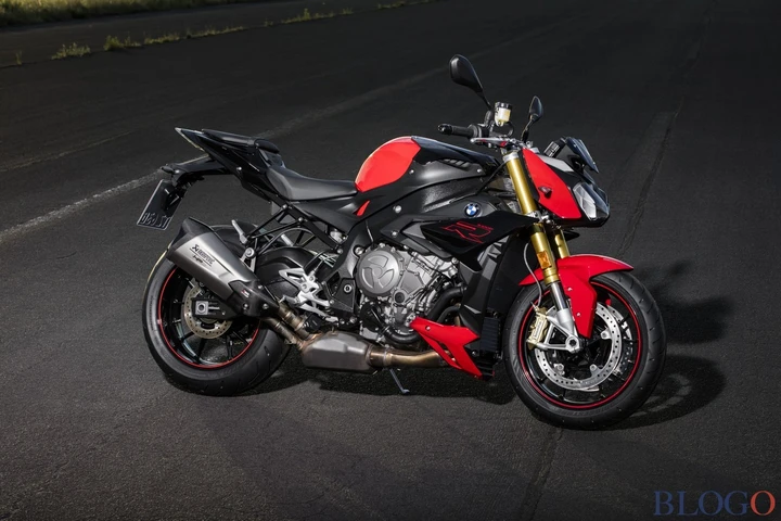 BMW S 1000 R MY 2017: dati e prezzo
