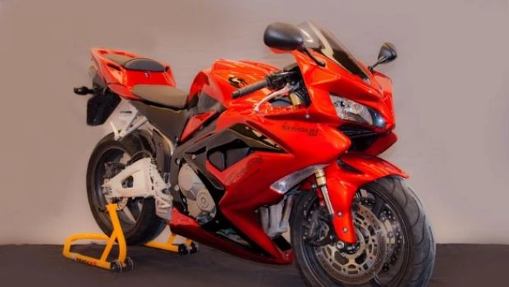 DragonTT: CBR 600 Shogun e  Yamaha R6 Atila 599R