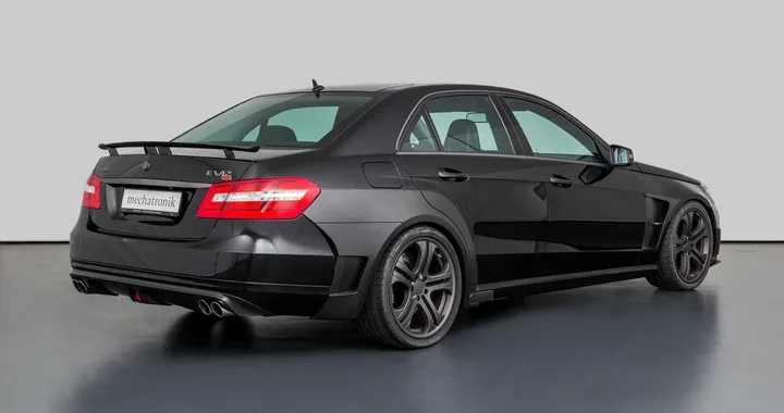 Brabus 800 E V12: in vendita la berlina con il record di velocità