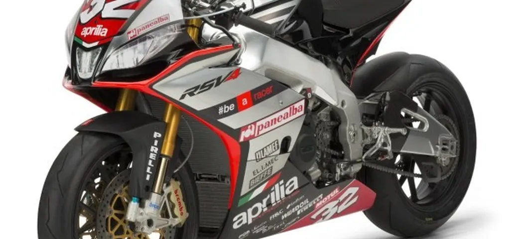 Superstock 1000: Savadori e Calia lanciano la sfida con il team Aprilia M2