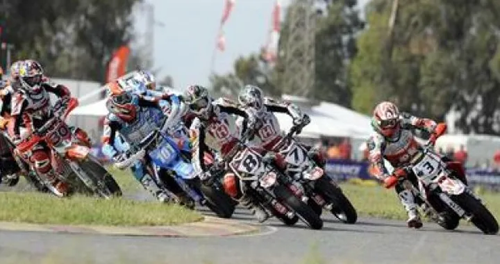 Internazionali Supermoto: annullata l'ultima prova ad Ottobiano. Ivan Lazzarini campione nella S1 e Internazionali d’Italia e Davide Gozzini campione nella S2