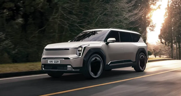 Kia EV9 tra le tre finaliste in due categorie dei World Car Awards 2024