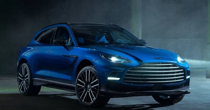 Aston Martin DBX707: ecco il SUV di serie più potente del mondo