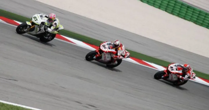 SBK da sballo a Misano. Rea, il ruggito del giovane leone.